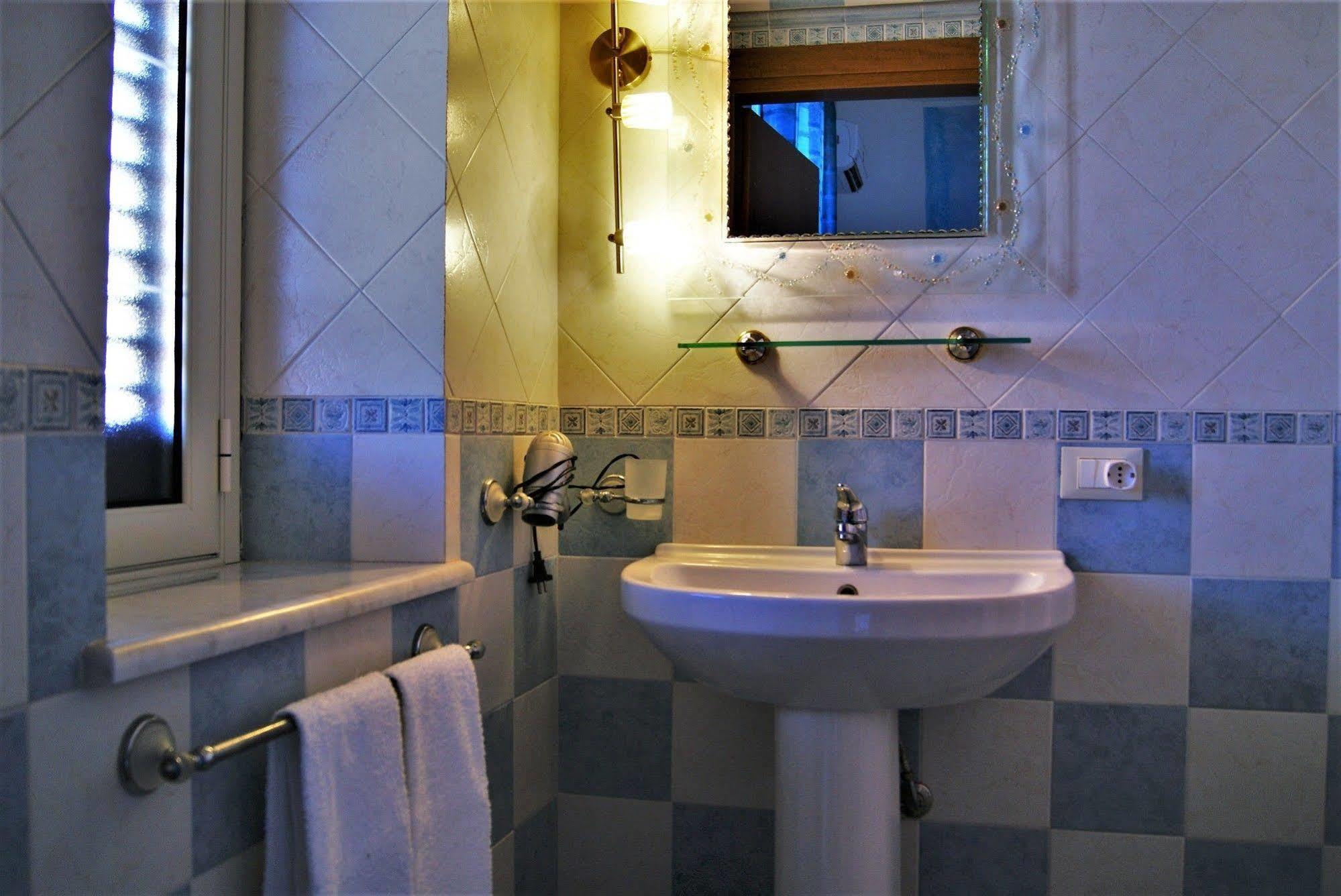 Oleaster - Rooms & Apartments Bolognetta Luaran gambar